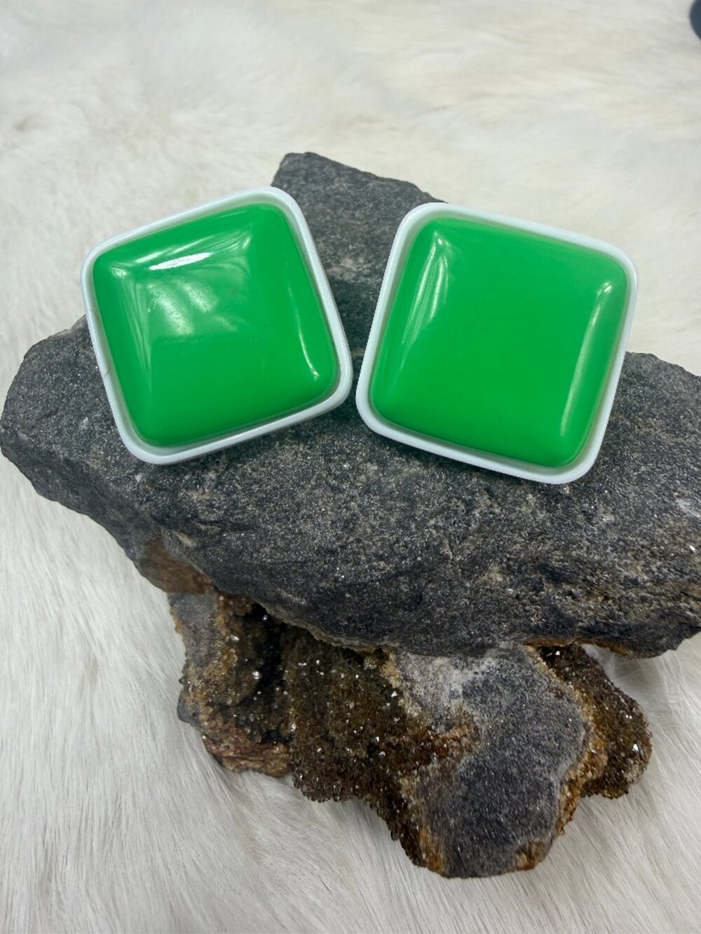 Vintage White & Green Square Plastic Pierced Earrings 1" X 1"